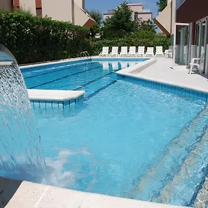 Noha 3*, Riccione Italia